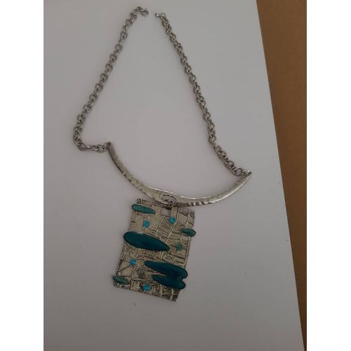 Collier Pendentif Rectangulaire