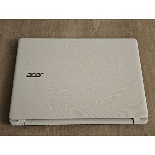 Acer ES1-331 - 13.3" Intel Celeron N3050 - 1.6 Ghz - Ram 4 Go - DD 32 Go