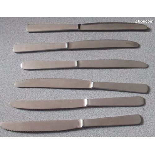 Lot De Six Couteaux À Lames Crantée (22cm) En Inox