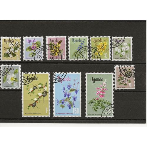 Fleurs D'ouganda - Lot De Timbres