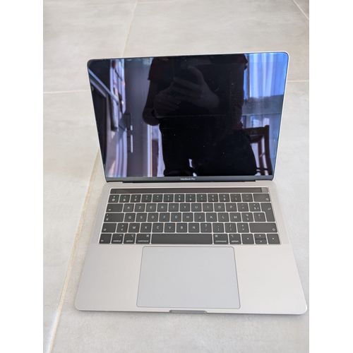 Apple MacBook Pro Retina 2019 - 13" Intel Core i5 - 1.4 Ghz - Ram 8 Go - SSD 121 Go