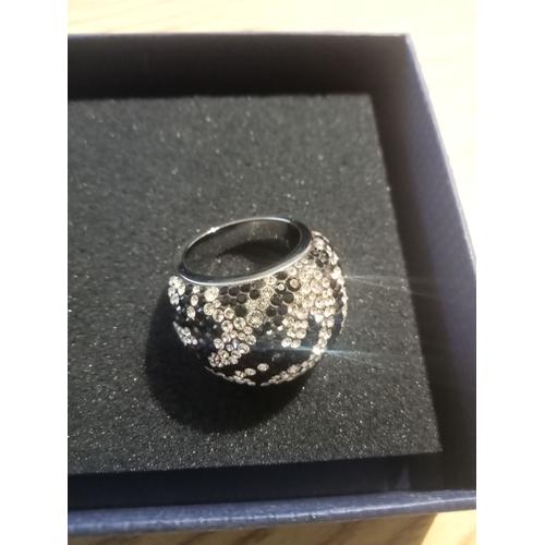 Bague Zebra Swarovski T 55 ( Sans La Boite)