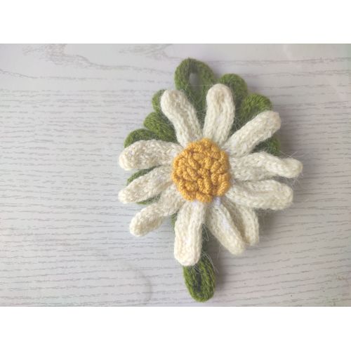 Broche Fait Main En Laine Tricotin Motif Marguerite