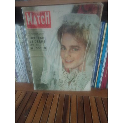 Revue Paris-Match Numéro 421