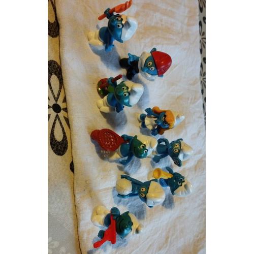 Lot De 9 Petites Figurines Schtroumpfs Différentes - Années 2000