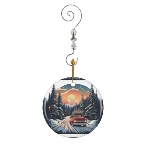 Ornements de Noël Voyage de Noël rétro - Voiture ancienne dans un paysage hivernal enneigé pour des aventure en Céramique avec Crochet et Cristal Décorations Souvenirs Pendentif Décoratif...