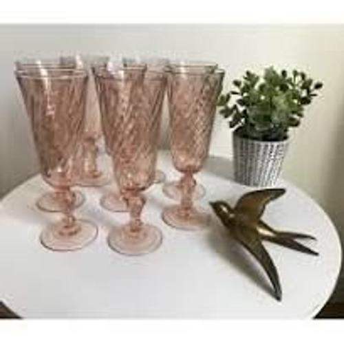 Flûte À Champagne En Verre Rose Luminarc Modèle Rosaline, Vers 1960 (À L¿Unité) 6,00€