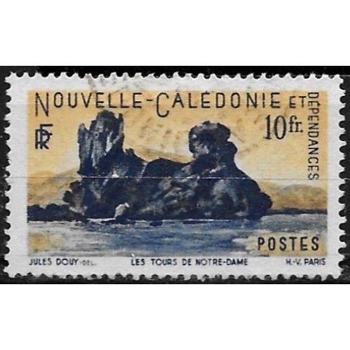 Nouvelle Calédonie, Territoire D'outre Mer 1948, Beau Timbre Yvert 274, "Les Tours De Notre-Dame" À Hienghène, 10f. Jaune-Orange Et Bleu-Noir, Oblitéré, Tbe.