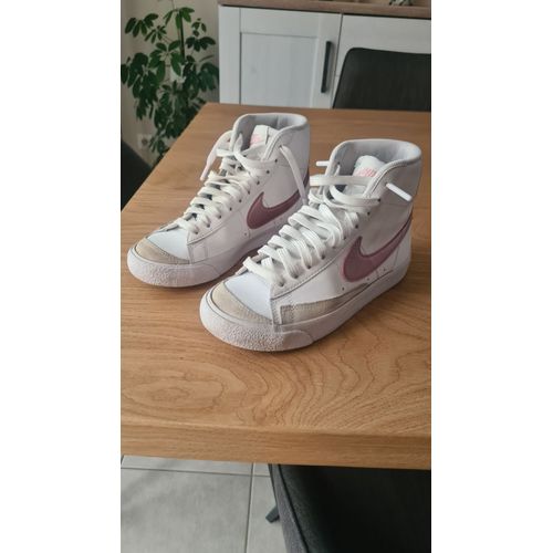 Nike Fille Blazer Mid 77 Taille 35.5