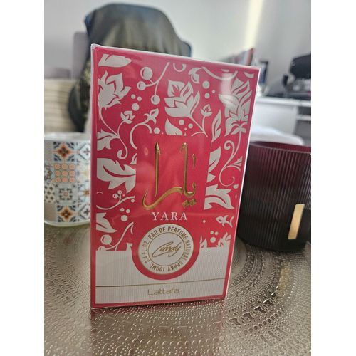 Lattafa Yara Candy Eau De Parfum Vaporisateur 100 Ml 