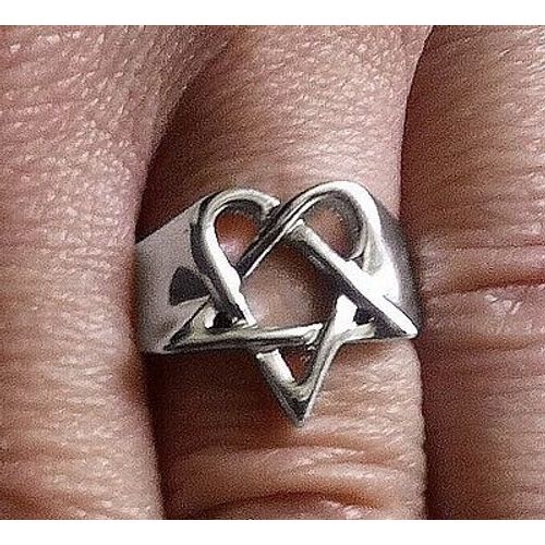 Bague Heartagramme Him Coeur Pentacle - Ring Heartagram / Pentagram - Métal Argenté - Chevalière Rock Tattoo - Métal Argenté - 19.5 Mm