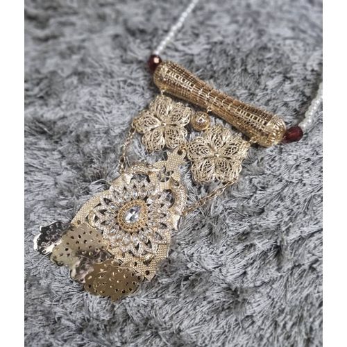 Bijou Collier Chaoui Skhab Blanc Avec Pendentif Doré