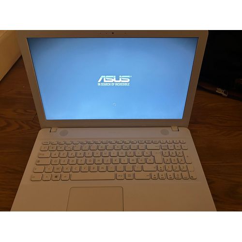 Asus X541U Notebook - 15.6" Intel Core i3 - Ram 4 Go - DD 1 To