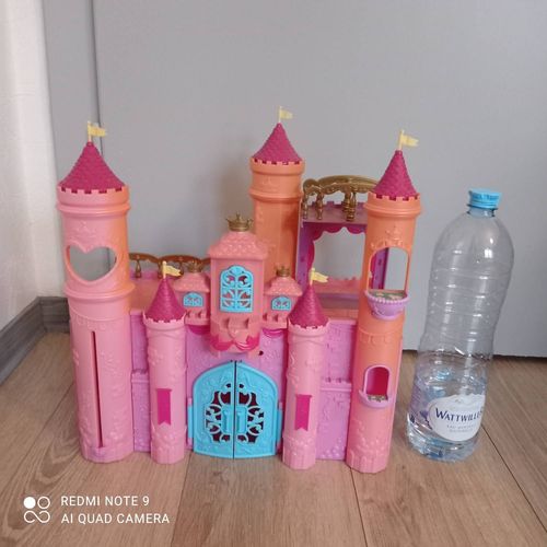 Château Plastique Rose