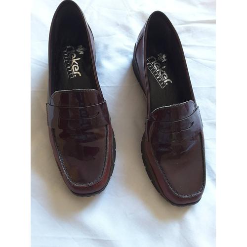 Paire De Mocassins Bordeaux En Cuir T39