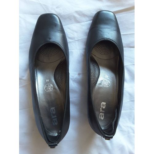 Paire D'escarpins Noirs Femme Taille 39