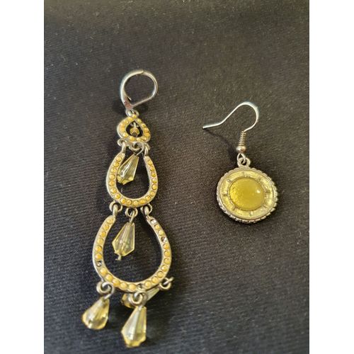 Pendants D'oreilles Asymétriques Jaunes