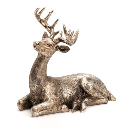 Cerf allongé argenté