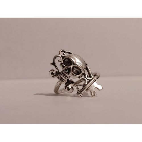Bague Métal Argenté, Tête De Mort ,Taille 18.47