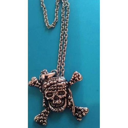 Collier Fantaisie Disney Pirate Des Caraïbes Tête De Mort