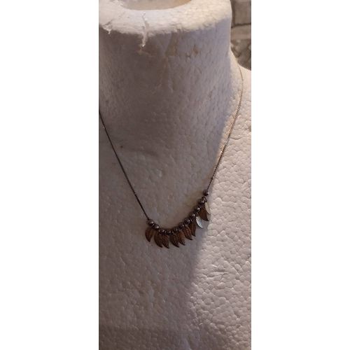 Jolie Collier Avec Pendentif