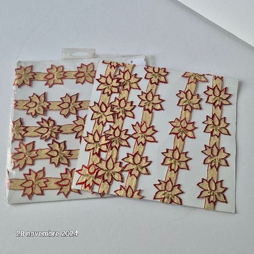 Lot De 2 Rubans De Noel Avec Des Roses De Noel