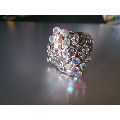 Bague Fantaisie Ajustable, Losange Recourbé, Métal + 11 Zircons Transparents & 12 Irisés