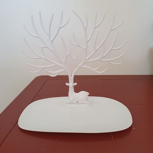 Porte Bijoux Vide Poche En Forme De Cerf Blanc.