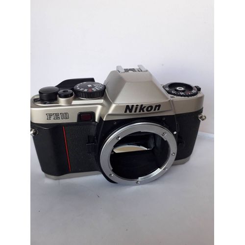 NIKON FE10 pour pieces ou a réparer