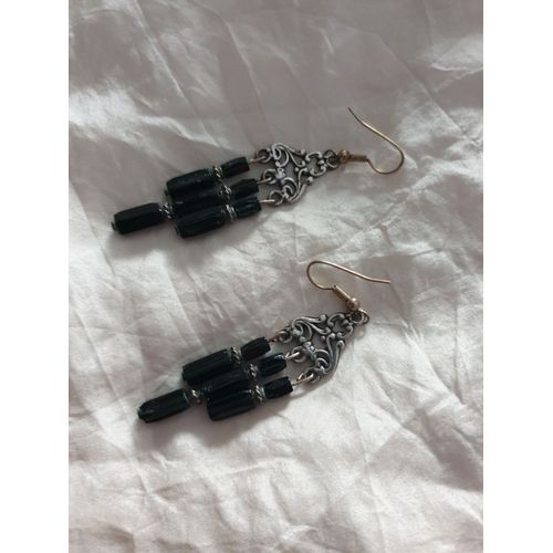 Paire De Boucles D'oreilles Pierres Noires