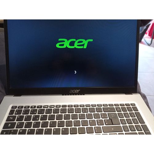Acer Aspire A317-33 - 17.3" Intel Pentium - Ram 4 Go - DD 1 To