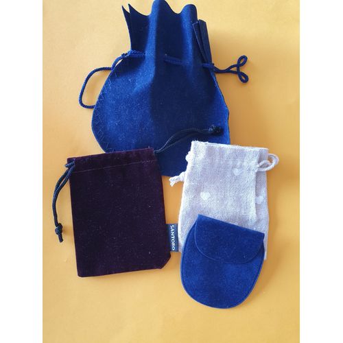 4 Sachets Pour Cadeaux Ou Bijoux
