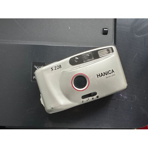 Appareil photo argentique Hanica S228