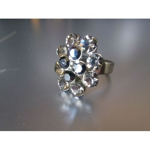 Bague Fantaisie Ajustable, Ovale, En Métal + Zircons Gris/Jaune & Noir