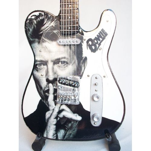 Guitare Miniature Telecaster En Hommage À David Bowie