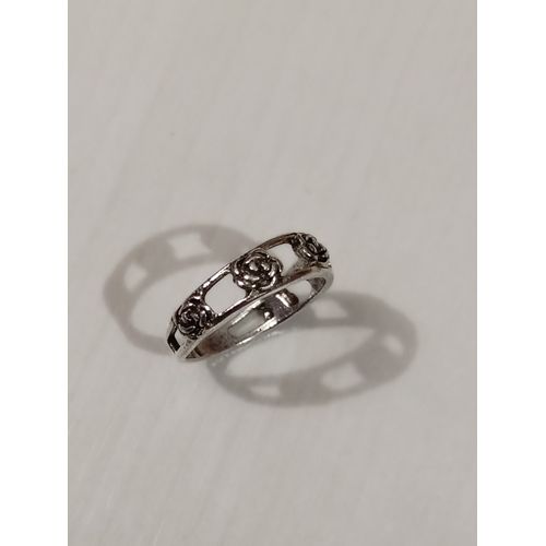 Bague Métal Argenté,5 Fleurs,Taille 16