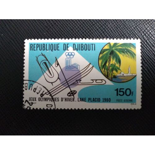 Timbre Djibouti Yt Pa 134 Équipement De Sports D'hiver, Vue Sur Une Ville De Djibouti 1980 ( 051208 )