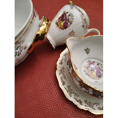 3 Pièces Limoges " Fragonard "( Soupière, Pot À Crème, Saucière )