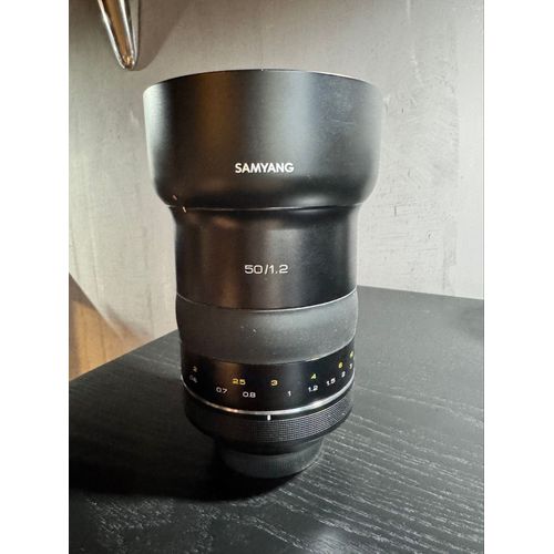 Samyang 50mm 1.2 Monture Canon