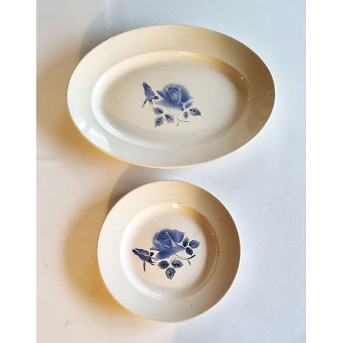 Ensemble 2 Plats Anciens Digoin Sarreguemines Motifs "Roses"