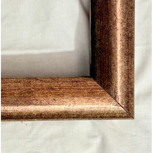 Cadre en Bois moulure Boudin - Dimensions = 515 x 660 mm Extérieure-  445 x 545 mm Intérieure- De couleur marron argentée brillante - Contemporain -