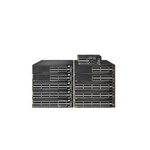 HPE Aruba 6200M 24G 4SFP+ Switch - Commutateur - distance max. d'empilage de 10 km - C3 - Géré - 24 x 10/100/1000 + 4 x 1 Gigabit/10 Gigabit SFP+ (liaison montante/empilage) - de l'avant et du...