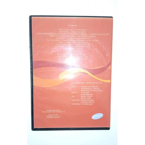 Dvd Chant Du Monde Concert De L'ensemble Vocal Choralilas Accompagnée D'un Orchestre À Cordes. Thierry Gileni. Vendredi 18 Mai 2018 20h30 Théâtre Du Garde Chasse. Rue De Paris. Ville Des Lilas.