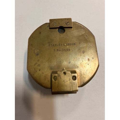 Boussole Laiton Stanley London N.3549