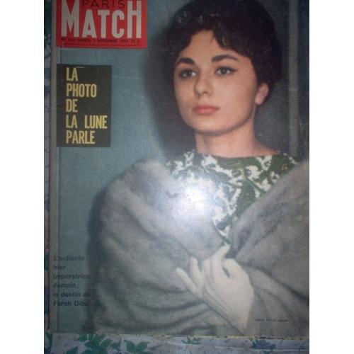 Paris Match N° 552 : La Lune / Farah Diba