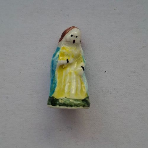 Petite Fève - Santon - Nativité De La Vierge Marie Santons De Saints Saints Crèche - Santon Personnage Femme Voile Marron Soeur A Genou Marie Socle Vert Ref%19