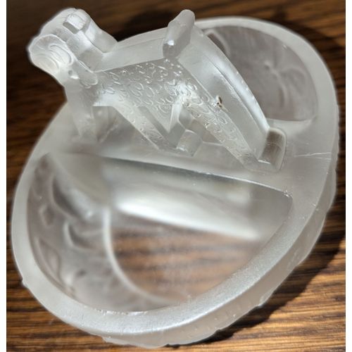 Ancien Saleron En Verre Poli "Singe"