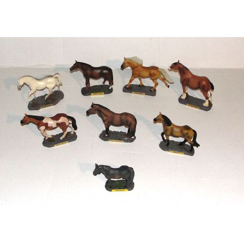 figurine cheval en resine lot 8 chevaux statuettes