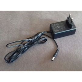 Adaptateur chargeur alimentation secteur 100-240v - 50/60 hz