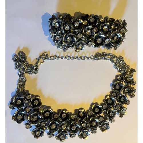 Parure Bracelet (Élastique) + Collier En Métal Ornés De Strasses Et Perles Métalliques